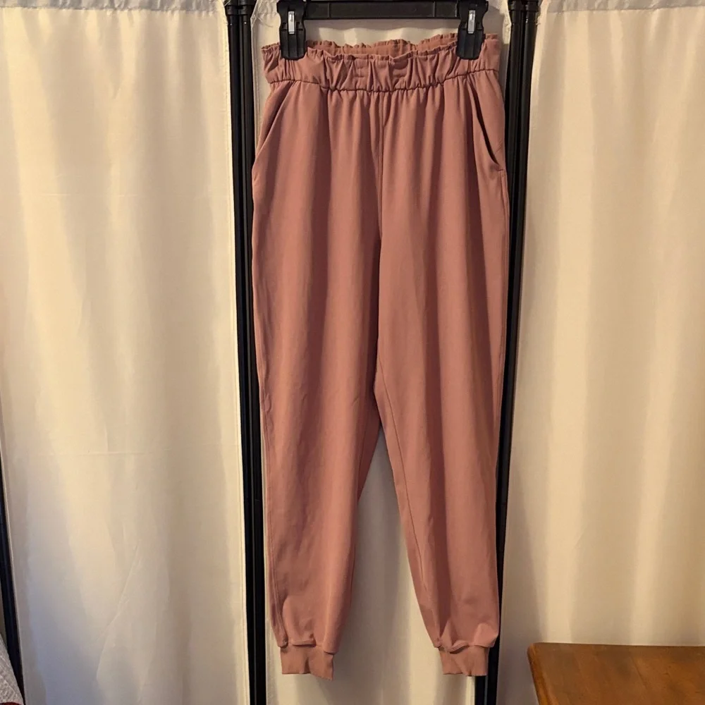 Lululemon Athletica Mauve Jogger Pants - Picture 1 of 5
